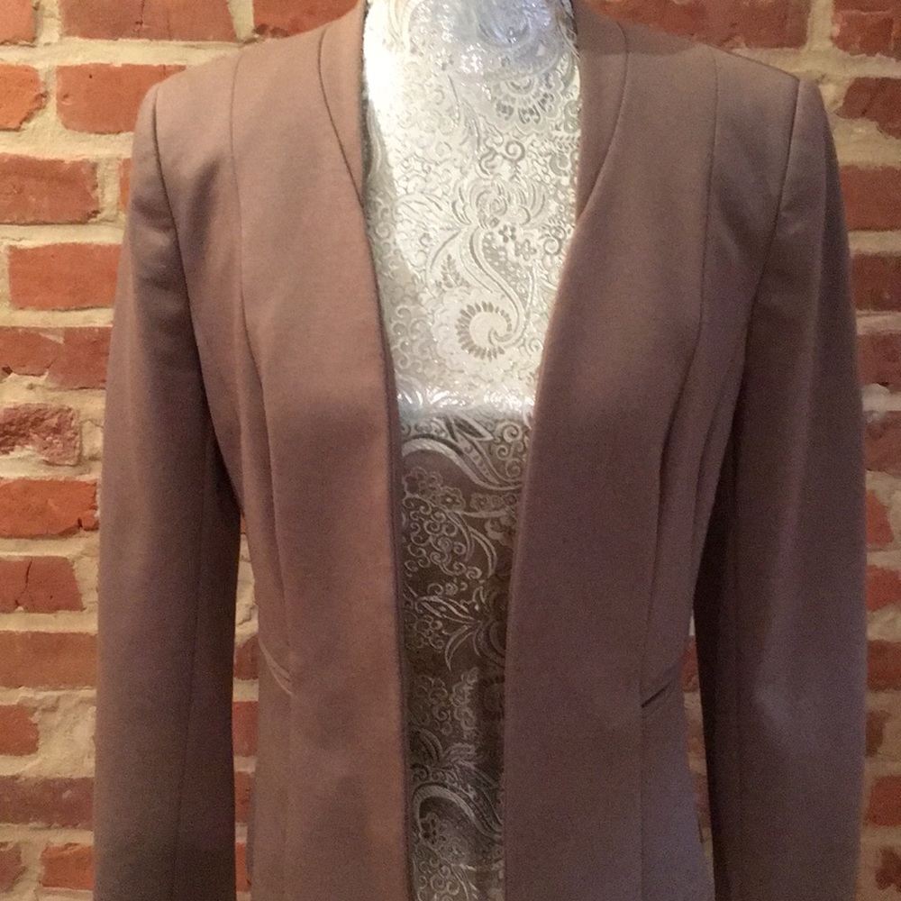 Dalia Collection Fully Lined Structured Blazer. - image 3